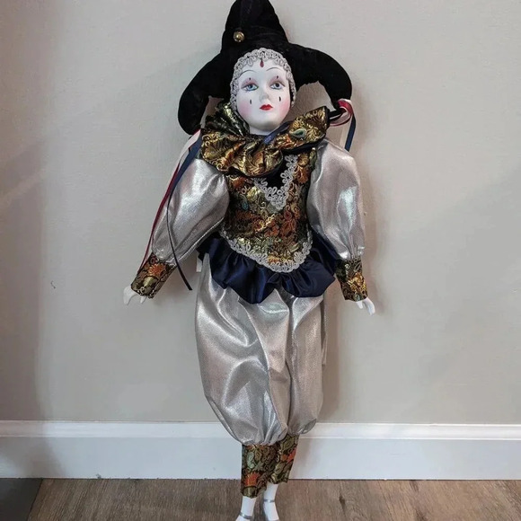 Vintage Dynasty Doll Collection "Maxwell" Porcelain Doll Jester Harlequin - Picture 1 of 7